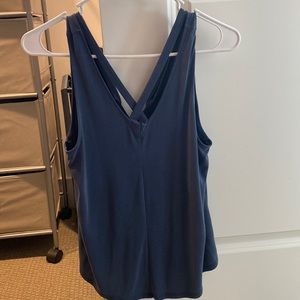 American Eagle cross tank size Small